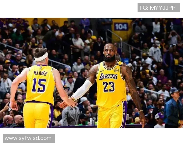 湖人险胜奇才，詹姆斯数据全面展现英雄风范